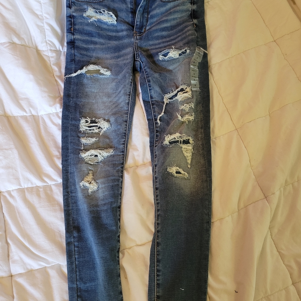 American Eagle Jeans (never worn, still has tags)